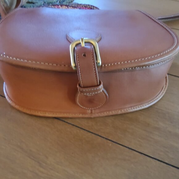 Coach Vintage Saddle Crossbody Handbag in British Tan + Original Hangtag - Picture 10 of 11
